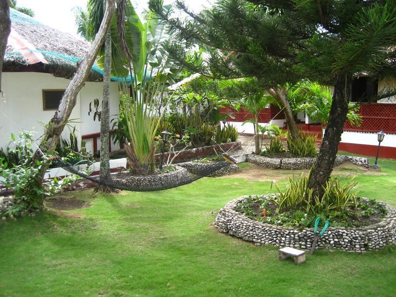 Marina Village Beach Resort Moalboal Exterior photo